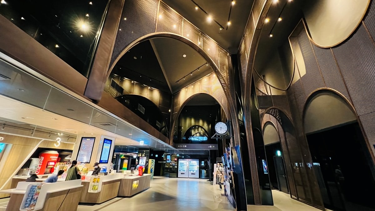 桃園青埔一日遊|GLORIA OUTLETS美華泰名品城|X-Park水族館|IKEA青埔店|新光影城|桃園青埔好吃、好玩 、 好好買 - 第17張圖