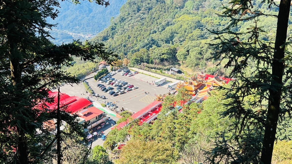 苗栗獅潭|仙山靈洞宮|短短路程體驗原始森林路、樹根攀爬、裸岩、峭壁拉繩的精采高cp值路線 - 第19張圖