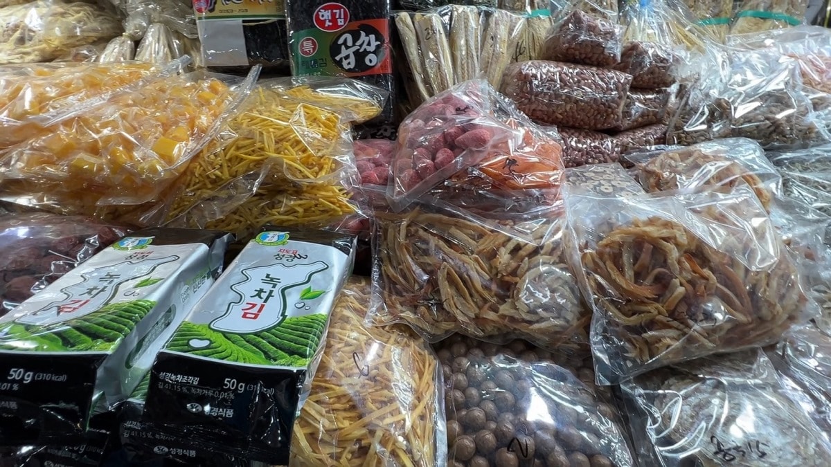 首爾麻浦農水物產市場마포농수산물시장|除了鷺梁津還有這間在地人的水產海鮮批發市場|新鮮現撈~只要台幣2千多就能爽嗑整隻帝王蟹 - 第34張圖