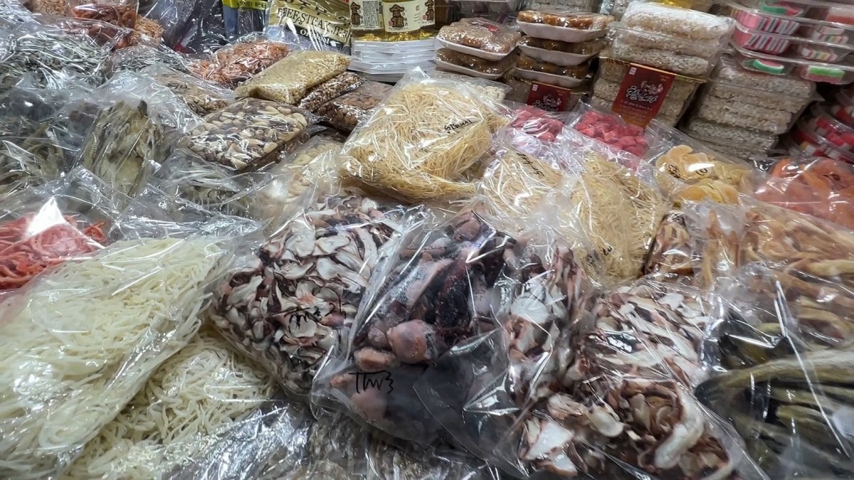 首爾麻浦農水物產市場마포농수산물시장|除了鷺梁津還有這間在地人的水產海鮮批發市場|新鮮現撈~只要台幣2千多就能爽嗑整隻帝王蟹 - 第32張圖