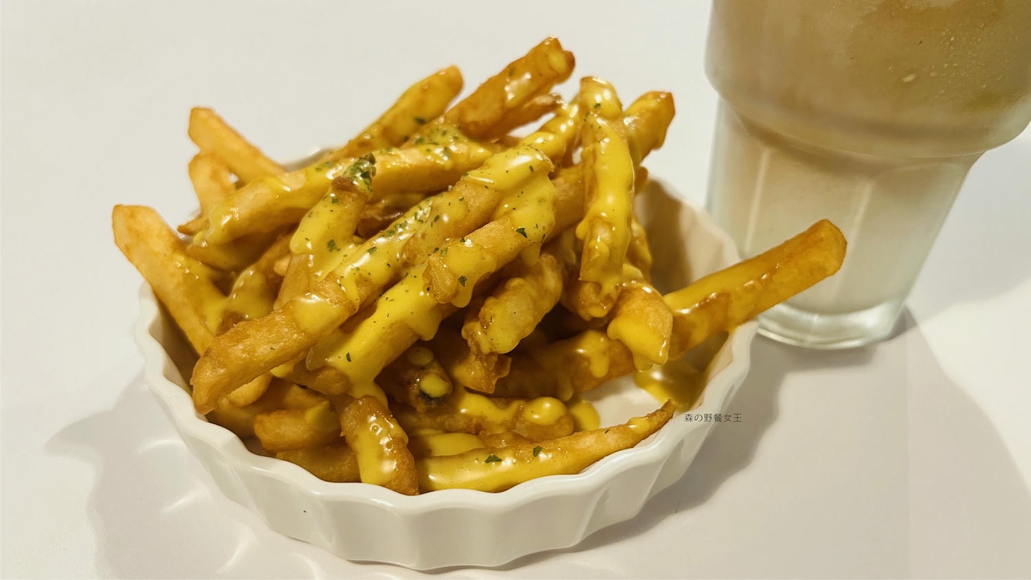 KICK Burger|新店美式漢堡店|重機騎士聚會交流|必點~像馬卡龍般有脆殼感的薯條 - 第16張圖