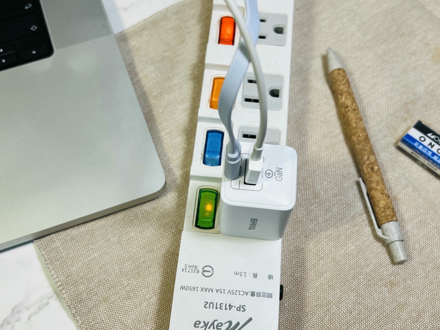 Tougher 33W 氮化鎵GaN 快速閃充器|瓦數大體積小充電神器|外出旅行、追劇、用電不焦慮 - 第10張圖