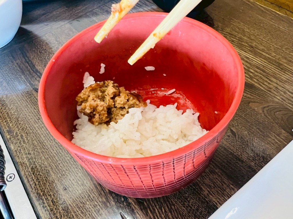 牛の里炭火燒肉餐廳|白老牛直販牛|只要台幣5百多元就有水嫩多汁黑毛和牛 - 第13張圖 牛の里炭火燒肉餐廳|白老牛直販牛|只要台幣5百多元就有水嫩多汁黑毛和牛
